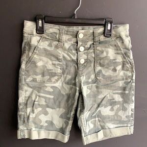 Girls Bermuda shorts Size 14